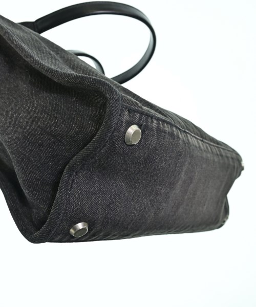 BALENCIAGA（バレンシアガ）ショルダーバッグ 黒 サイズ:- レディース/2200694050024