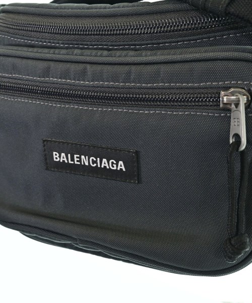 BALENCIAGA（バレンシアガ）ショルダーバッグ グレー サイズ:- メンズ/2200656454013