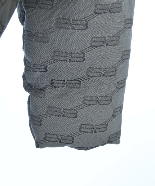 BALENCIAGA（バレンシアガ）ダウンジャケット/ダウンベスト グレー サイズ:34(S位) メンズ/2200659764010