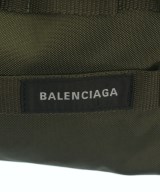 BALENCIAGA（バレンシアガ）ショルダーバッグ カーキ サイズ:- メンズ/2200660470023