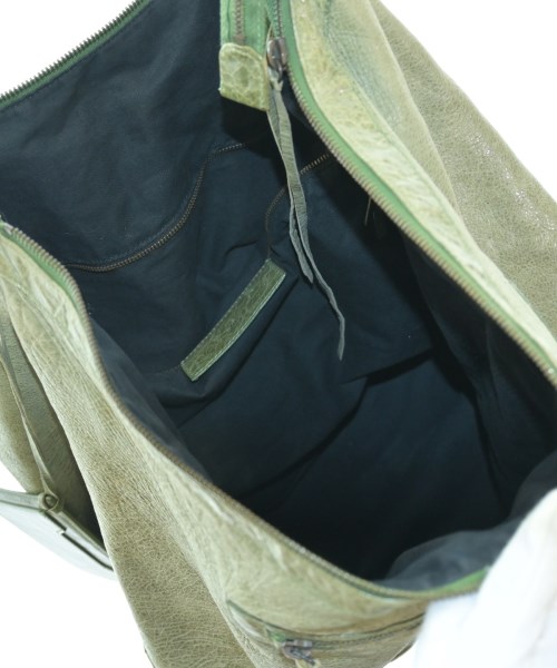 BALENCIAGA（バレンシアガ）ショルダーバッグ 緑 サイズ:- メンズ/2200711829039