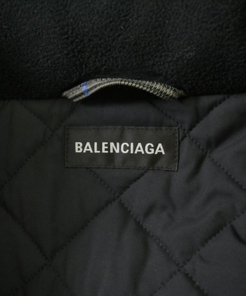 BALENCIAGA（バレンシアガ）ダウンジャケット/ダウンベスト グレー サイズ:44(S位) メンズ/2200712920018