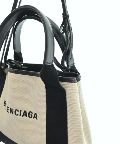 BALENCIAGA（バレンシアガ）ショルダーバッグ 白 サイズ:- レディース/2200654448014