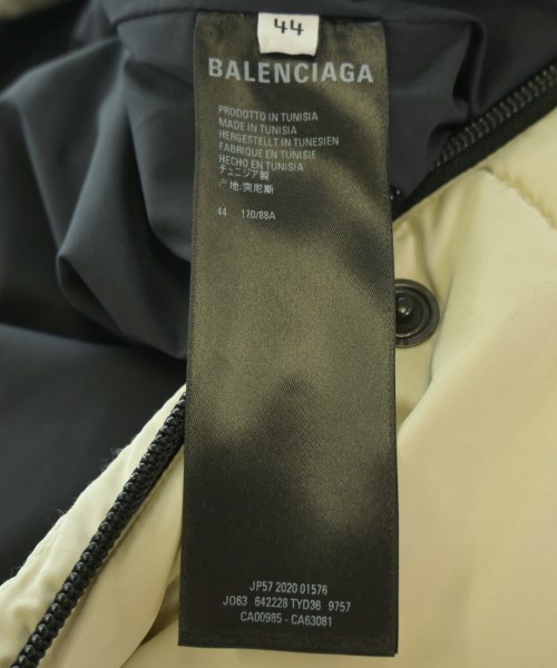 BALENCIAGA（バレンシアガ）ダウンジャケット/ダウンベスト 白 サイズ:44(S位) メンズ/2200702842023