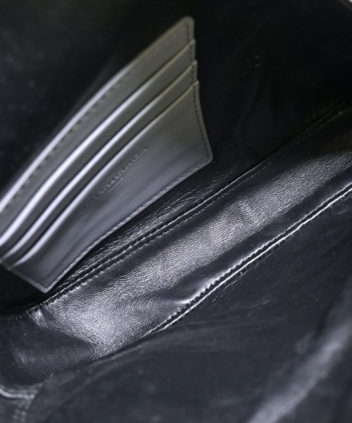 BALENCIAGA（バレンシアガ）クラッチバッグ グレー サイズ:- レディース/2200663230495