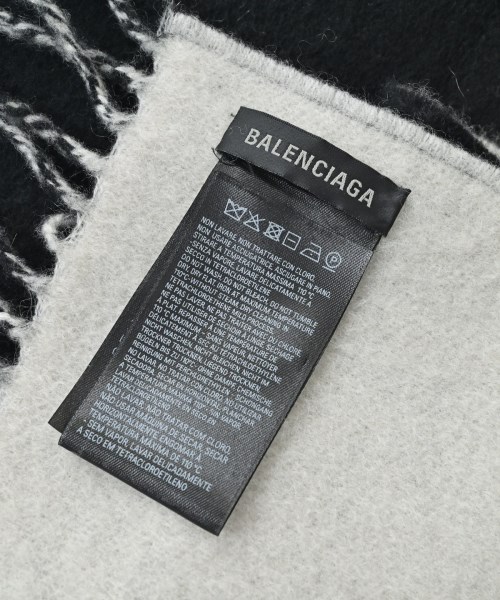 BALENCIAGA（バレンシアガ）マフラー 黒 サイズ:- レディース/2200666055071