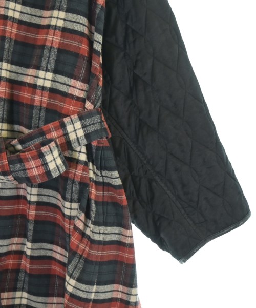 BALENCIAGA（バレンシアガ）その他 赤 サイズ:36(XXL位) メンズ/2200670150038