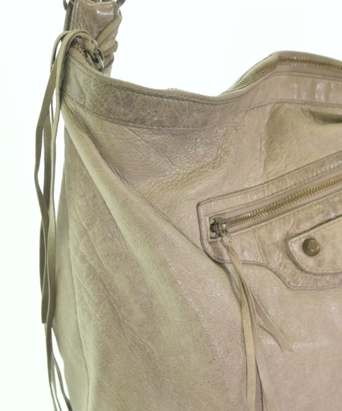 BALENCIAGA（バレンシアガ）その他 カーキ サイズ:- レディース/2200670523030