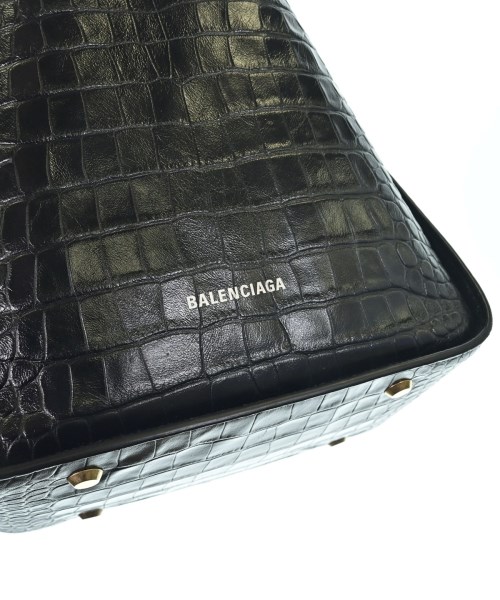 BALENCIAGA（バレンシアガ）ショルダーバッグ 黒 サイズ:- レディース/2200724436019