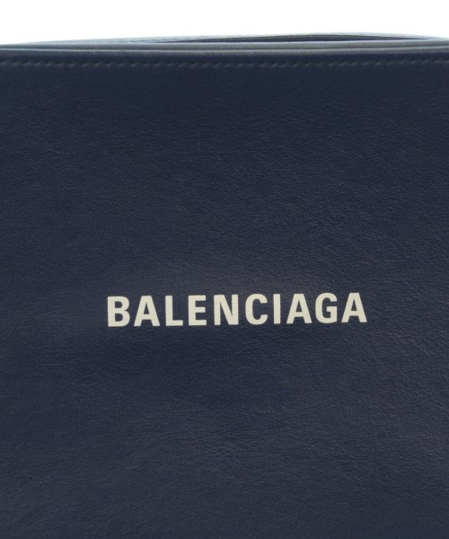 BALENCIAGA（バレンシアガ）ショルダーバッグ 紺 サイズ:- レディース/2200722418048