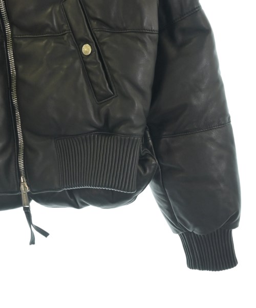 DSQUARED（ディースクエアード）ダウンジャケット/ダウンベスト 黒 サイズ:40(M位) レディース/2200646709154