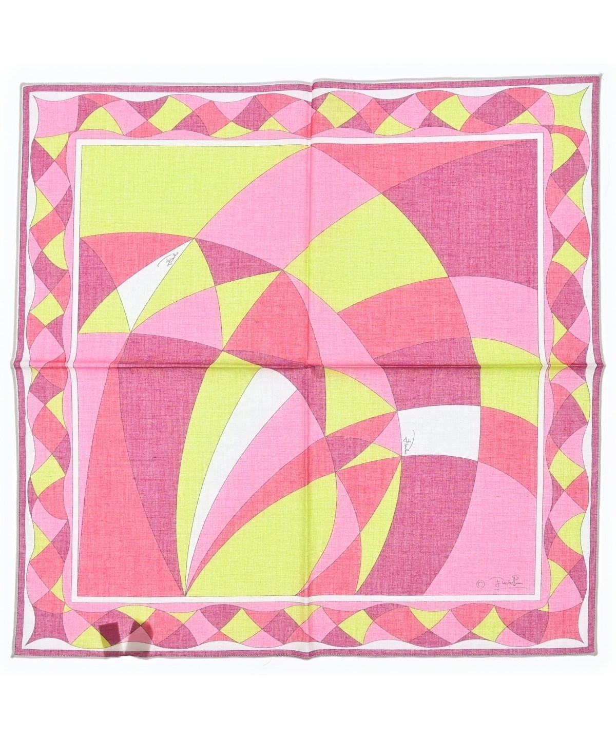 EMILIO PUCCI シルク総柄スカーフ ピンク・紫・緑　８８×８８ EMILIO PUCCI シルク総柄スカーフ ピンク・紫・緑 88×88