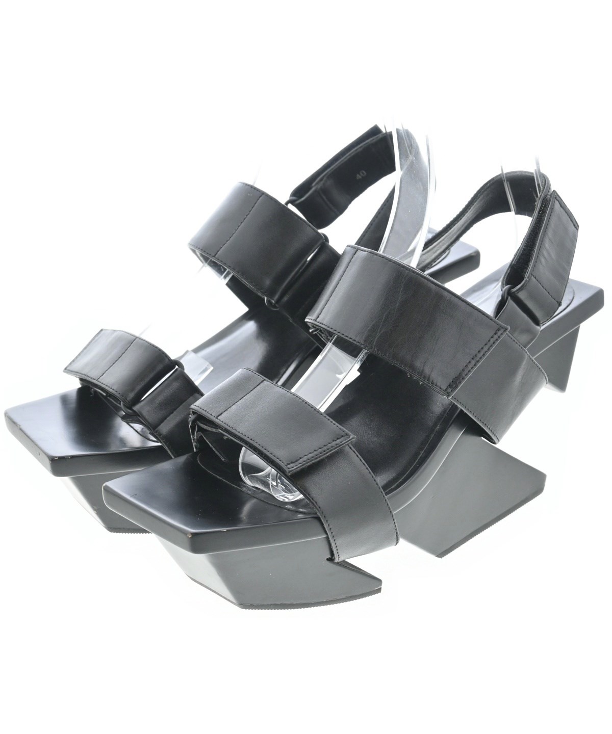ISSEY MIYAKE（イッセイミヤケ）サンダル 黒 サイズ:EU40(26.5cm