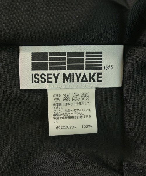 ISSEY MIYAKE（イッセイミヤケ）カジュアルシャツ 黒 サイズ:3(L位) レディース/2200634850110