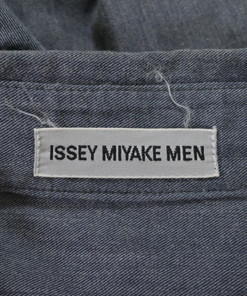 ISSEY MIYAKE（イッセイミヤケ）カジュアルシャツ グレー サイズ:1(S位) メンズ/2200620022019