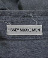 ISSEY MIYAKE（イッセイミヤケ）カジュアルシャツ グレー サイズ:1(S位) メンズ/2200620022019