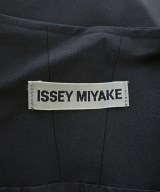 ISSEY MIYAKE（イッセイミヤケ）ひざ丈スカート グレー サイズ:2(M位) レディース/2200621566024