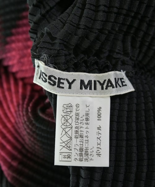 ISSEY MIYAKE（イッセイミヤケ）ブラウス 黒 サイズ:2(M位) レディース/2200621566086
