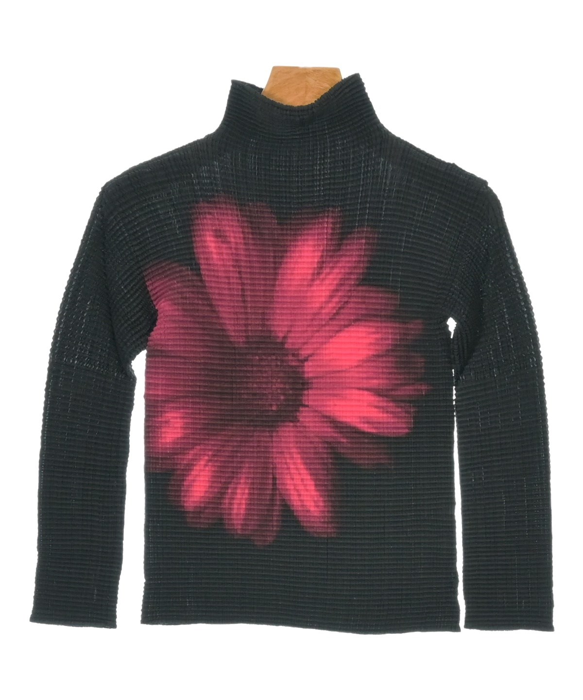 ISSEY MIYAKE（イッセイミヤケ）ブラウス 黒 サイズ:2(M位) レディース