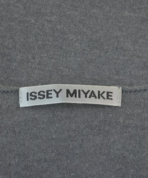 ISSEY MIYAKE（イッセイミヤケ）Tシャツ・カットソー グレー サイズ:2(M位) レディース/2200637390088