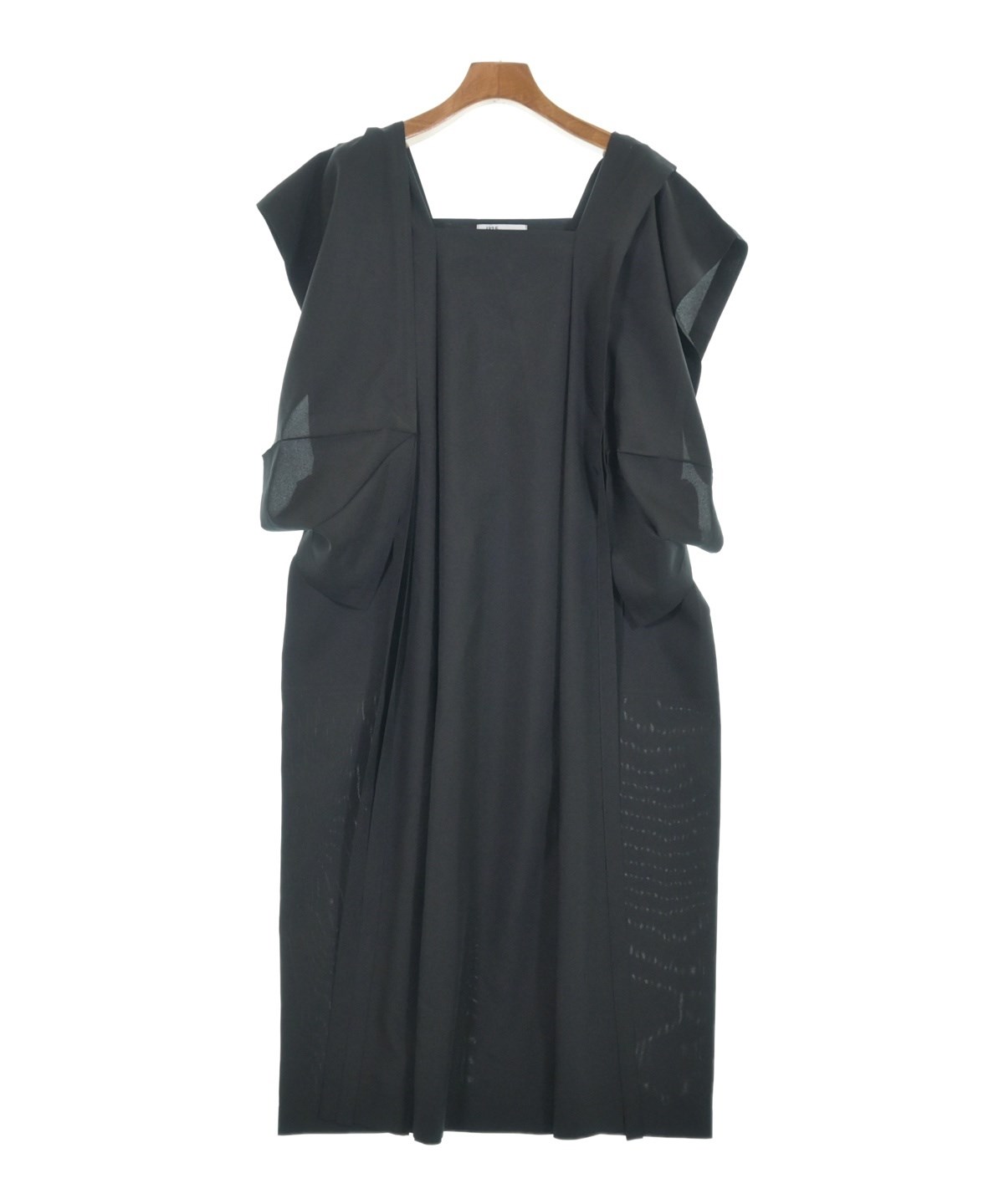 ISSEY MIYAKE（イッセイミヤケ）ワンピース 黒 サイズ:3(L位