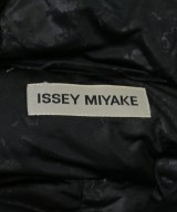 ISSEY MIYAKE（イッセイミヤケ）ダウンコート 黒 サイズ:2(M位) レディース/2200638207026