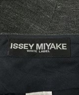 ISSEY MIYAKE（イッセイミヤケ）スラックス グレー サイズ:3(L位) メンズ/2200638251029