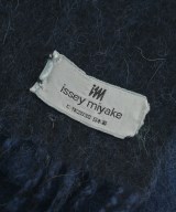 ISSEY MIYAKE（イッセイミヤケ）マフラー 紺 サイズ:- レディース/2200620635585