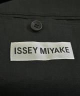 ISSEY MIYAKE（イッセイミヤケ）カジュアルジャケット 黒 サイズ:4(XL位) レディース/2200639409054