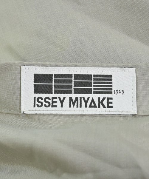 ISSEY MIYAKE（イッセイミヤケ）ブラウス グレー サイズ:2(M位) レディース/2200639829258