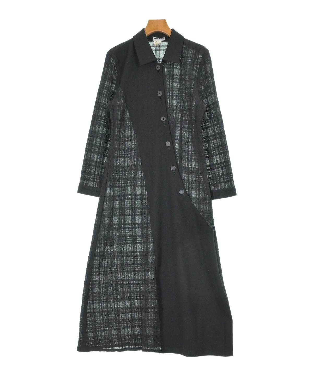 ISSEY MIYAKE（イッセイミヤケ）ワンピース 黒 サイズ:M レディース