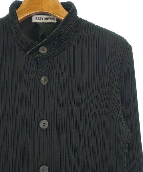 ISSEY MIYAKE（イッセイミヤケ）カジュアルジャケット 黒 サイズ:M レディース/2200637841092