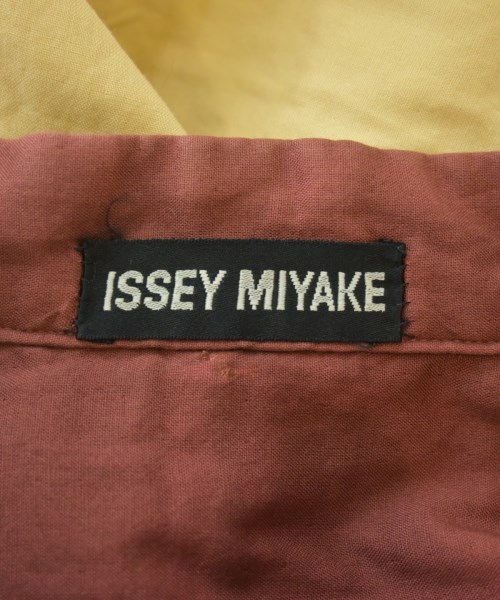 ISSEY MIYAKE（イッセイミヤケ）カジュアルシャツ ベージュ サイズ:M メンズ/2200640768027