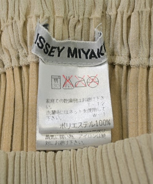 ISSEY MIYAKE（イッセイミヤケ）ロング・マキシ丈スカート ベージュ サイズ:M レディース/2200642348050