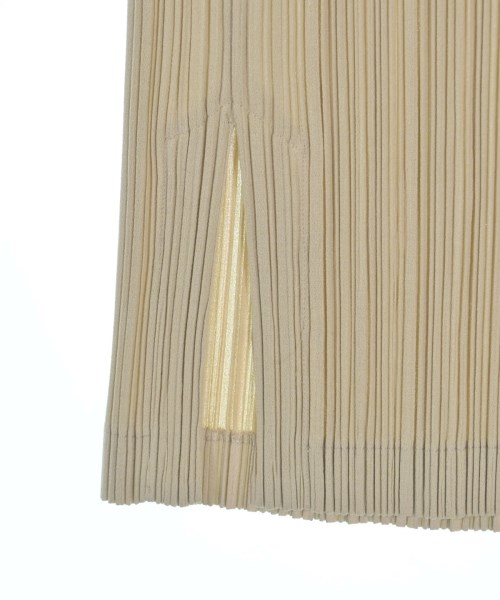 ISSEY MIYAKE（イッセイミヤケ）ロング・マキシ丈スカート ベージュ サイズ:M レディース/2200642348050