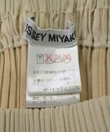 ISSEY MIYAKE（イッセイミヤケ）ロング・マキシ丈スカート ベージュ サイズ:M レディース/2200642348050