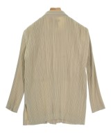 ISSEY MIYAKE（イッセイミヤケ）カジュアルジャケット ベージュ サイズ:L レディース/2200642348067