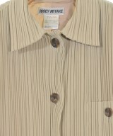 ISSEY MIYAKE（イッセイミヤケ）カジュアルジャケット ベージュ サイズ:L レディース/2200642348067
