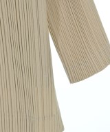 ISSEY MIYAKE（イッセイミヤケ）カジュアルジャケット ベージュ サイズ:L レディース/2200642348067