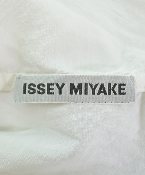 ISSEY MIYAKE（イッセイミヤケ）ブラウス 白 サイズ:2(M位) レディース/2200632774609
