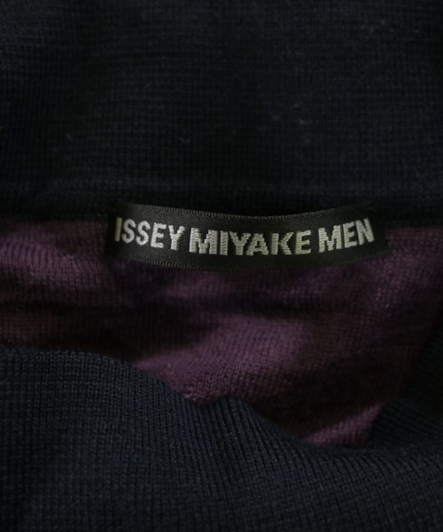ISSEY MIYAKE MEN（イッセイ　ミヤケ　メン）ニット・セーター 紺 サイズ:-(M位) メンズ/2200643871021