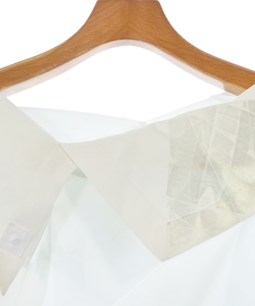 ISSEY MIYAKE（イッセイミヤケ）カジュアルシャツ 白 サイズ:3(L位) レディース/2200644431057