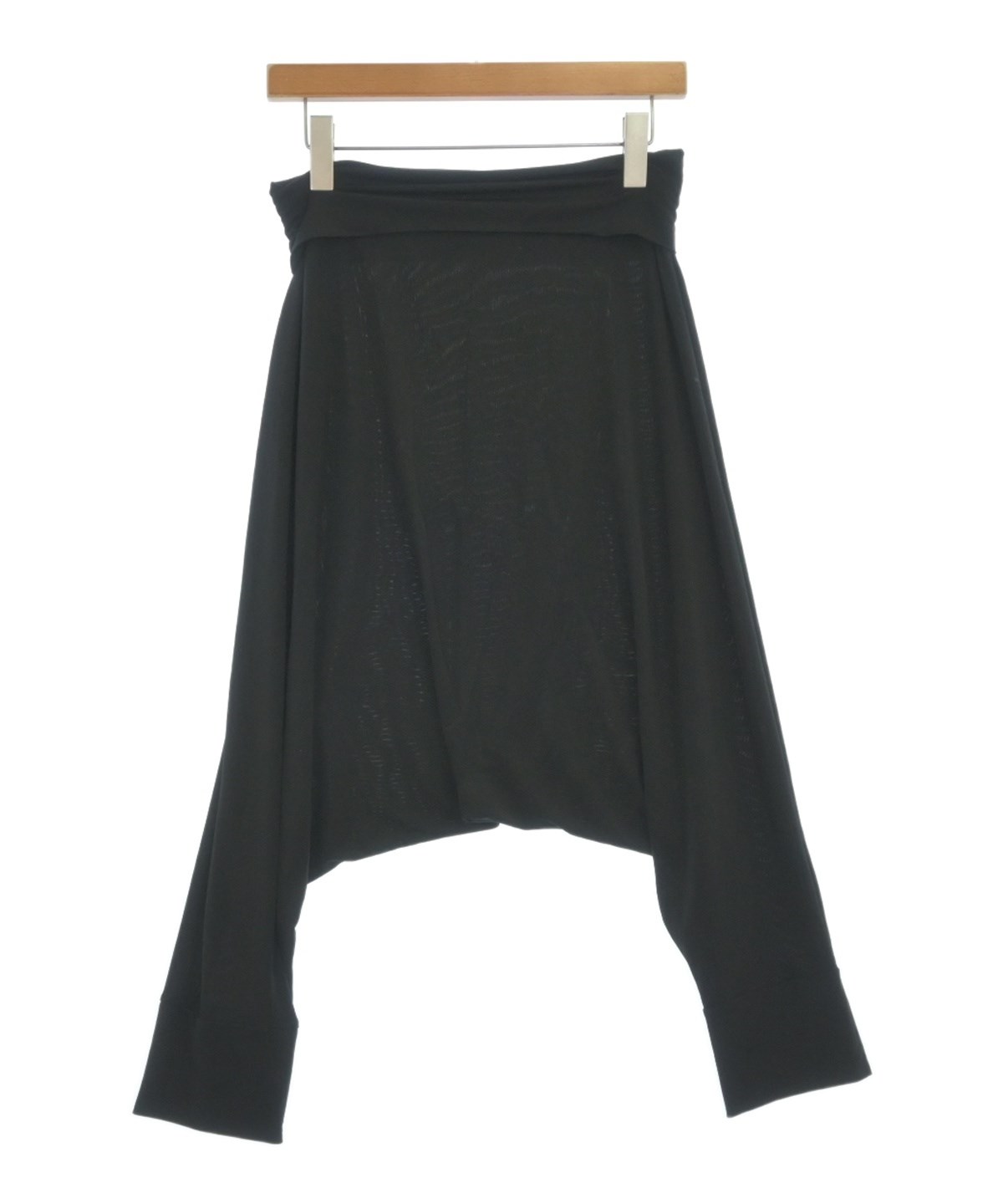 【me ISSEY MIYAKEミーイッセイ ミヤケ】黒ポケット付き半袖ブラウス ISSEY MIYAKE(イッセイミヤケ)その他 黒 サイズ:2(M位