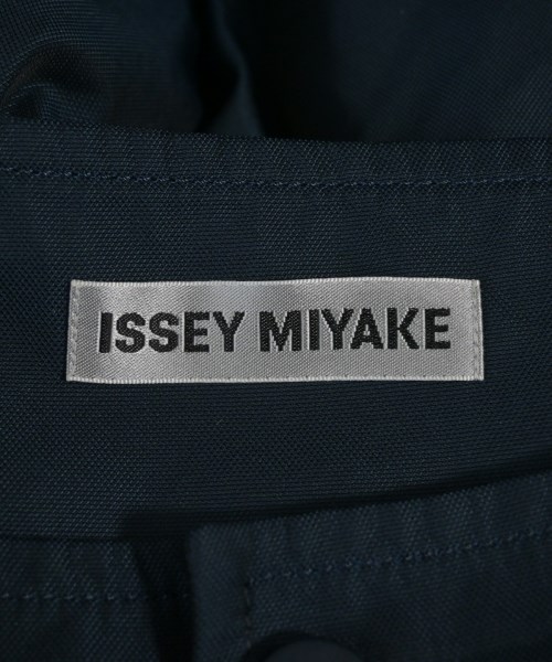 ISSEY MIYAKE（イッセイミヤケ）その他 紺 サイズ:2(M位) レディース/2200622295053
