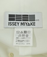 ISSEY MIYAKE（イッセイミヤケ）ブラウス 白 サイズ:3(L位) レディース/2200622295114