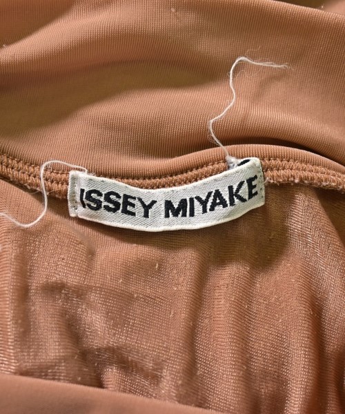 ISSEY MIYAKE（イッセイミヤケ）Tシャツ・カットソー ピンク サイズ:L レディース/2200622252032