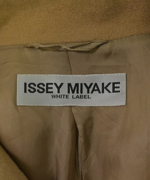ISSEY MIYAKE（イッセイミヤケ）その他 ベージュ サイズ:2(M位) レディース/2200622989020