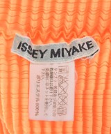 ISSEY MIYAKE（イッセイミヤケ）ブラウス オレンジ サイズ:2(M位) レディース/2200623046043