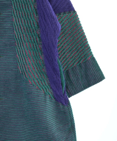 ISSEY MIYAKE（イッセイミヤケ）その他 緑 サイズ:2(M位) レディース/2200616135020