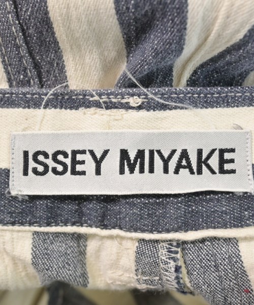 ISSEY MIYAKE（イッセイミヤケ）その他 紺 サイズ:M レディース/2200623781012